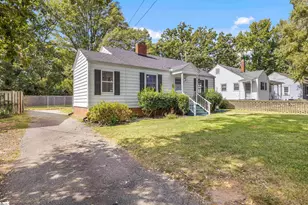 14 Tabor St, Greenville, SC 29609 - Photo 2