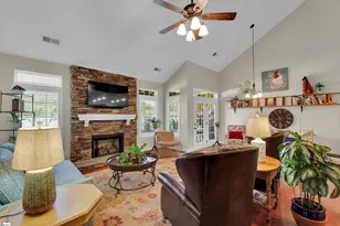 3 Everleigh Ct, Simpsonville, SC 29681 - Photo 4