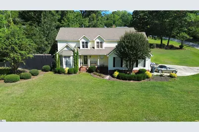 515 Parkview Drive, Laurens, SC 29360 - Photo 1