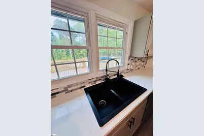 307 Westminster Avenue, Laurens, SC 29360 - Photo 16