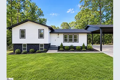 307 Westminster Avenue, Laurens, SC 29360 - Photo 1