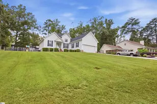103 Pinebark Ln, Greenwood, SC 29649 - Photo 4