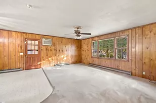 404 Forest Hills Dr, Williamston, SC 29697 - Photo 2