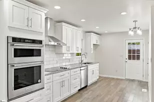 140 Simpson Ave, Woodruff, SC 29388 - Photo 8