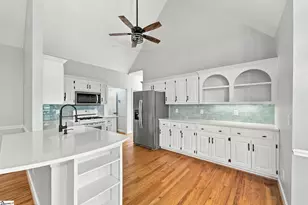 255 Wood River Way, Taylors, SC 29687 - Photo 18