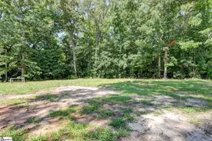 253 Long Branch St, Clinton, SC 29325 - Photo 4
