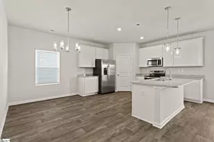 107 Spg Knl Wy, Fountain Inn, SC 29644 - Photo 6