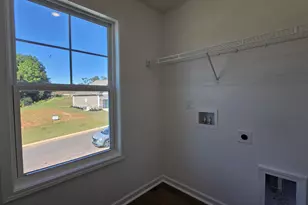 11 Halsey St, Central, SC 29630 - Photo 14