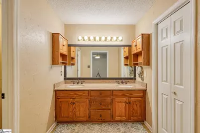 404 Cresthaven Drive, Boiling Springs, SC 29316 - Photo 24