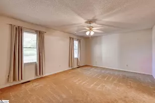 404 Cresthaven Dr, Boiling Springs, SC 29316 - Photo 20