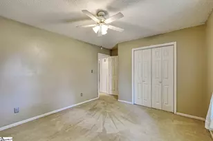 404 Cresthaven Dr, Boiling Springs, SC 29316 - Photo 32