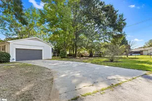 200 Lanewood Dr, Greenville, SC 29607 - Photo 36