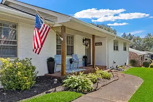 400 Lake Forest Dr, Spartanburg, SC 29307 - Photo 2