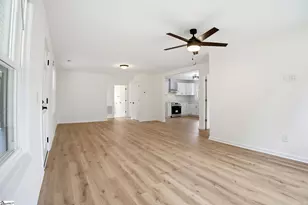 23 Spring St, Pelzer, SC 29669 - Photo 6