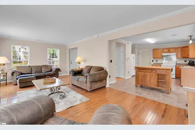 415 Scarlet Oak Drive, Fountain Inn, SC 29644 - Photo 6