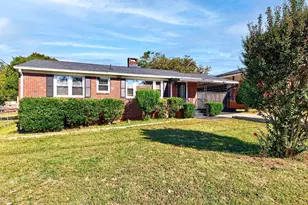24 Maudie St, Greenville, SC 29605 - Photo 2