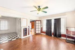 919 N Limestone St, Gaffney, SC 29340 - Photo 12