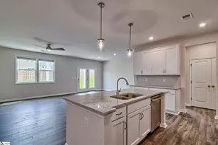 2061 Halton Oaks Dr, Spartanburg, SC 29303 - Photo 6