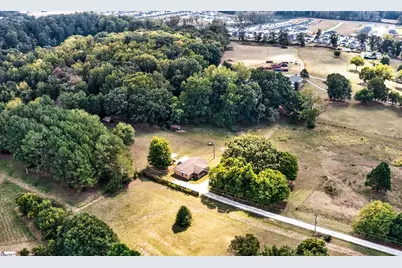 100 Kennel Drive, Gray Court, SC 26945 - Photo 4
