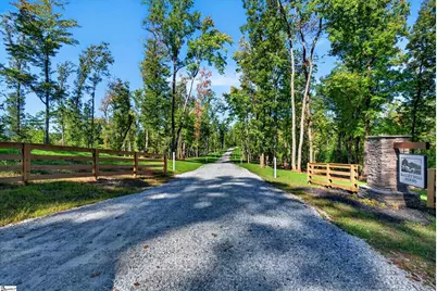 540 Chinquapin Road, Travelers Rest, SC 29690 - Photo 4