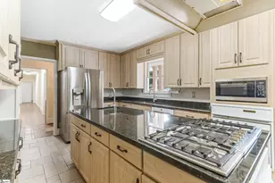114 Eastwood Cir, Spartanburg, SC 29302 - Photo 10