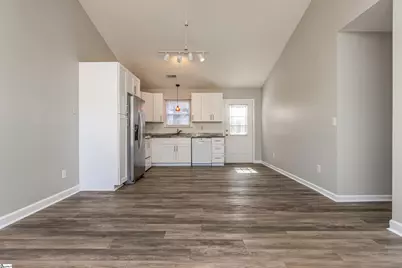 512 Crescentwood Court, Taylors, SC 29687 - Photo 8