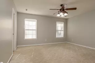 512 Crescentwood Ct, Taylors, SC 29687 - Photo 4
