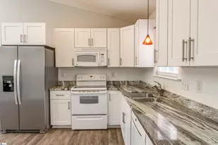 512 Crescentwood Ct, Taylors, SC 29687 - Photo 10