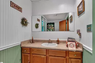 210 Bromsgrove Dr, Greenville, SC 29609 - Photo 28