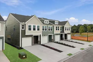 409 Alicat Dr, Simpsonville, SC 29680 - Photo 2