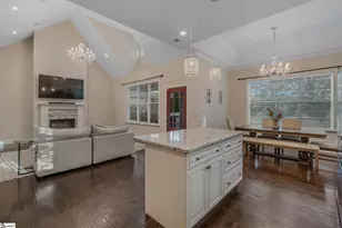 101 S Valley Ln, Greenville, SC 29611 - Photo 14