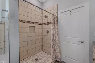 101 S Valley Ln, Greenville, SC 29611 - Photo 28