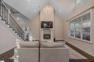 101 S Valley Ln, Greenville, SC 29611 - Photo 8
