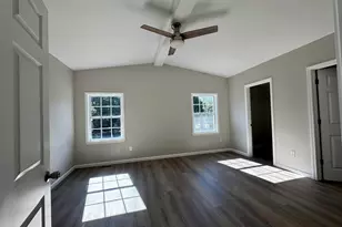 710 E Victor Hill Rd, Duncan, SC 29334 - Photo 16