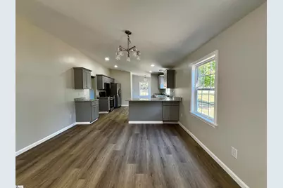 710 E Victor Hill Road, Duncan, SC 29334 - Photo 6