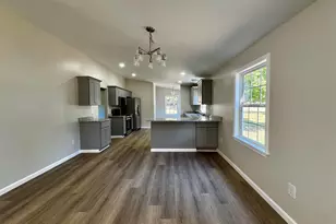 710 E Victor Hill Rd, Duncan, SC 29334 - Photo 6