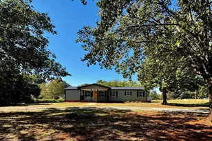 710 E Victor Hill Rd, Duncan, SC 29334 - Photo 4