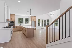 1 Inverrary Dr, Taylors, SC 29687 - Photo 4