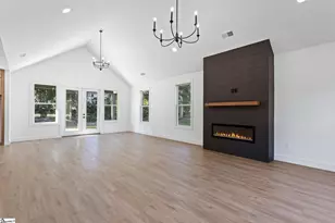 1 Inverrary Dr, Taylors, SC 29687 - Photo 8