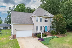 211 Sunrise Dr, Greer, SC 29651 - Photo 2