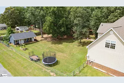 211 Sunrise Drive, Greer, SC 29651 - Photo 4