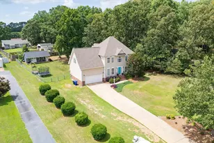 211 Sunrise Dr, Greer, SC 29651 - Photo 38