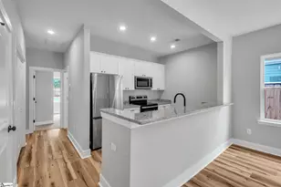 17 Jamison St, Greenville, SC 29611 - Photo 6