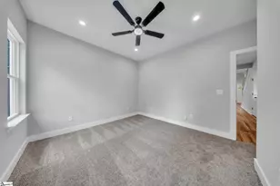 17 Jamison St, Greenville, SC 29611 - Photo 10