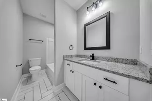 17 Jamison St, Greenville, SC 29611 - Photo 12