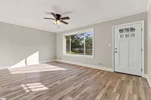 15 Knox St, Greenville, SC 29605 - Photo 10