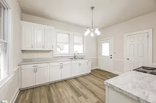 15 Crescent St, Lyman, SC 29365 - Photo 2