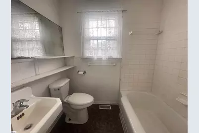 308 W Ellenberg Avenue, Greenwood, SC 29646 - Photo 8