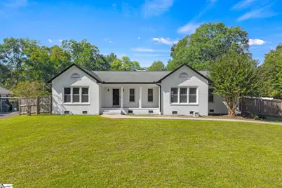 211 N Catherine Street, Pickens, SC 29671 - Photo 1