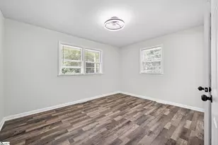1007 E Northside Dr, Greenwood, SC 29649 - Photo 24